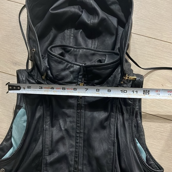 MM Couture hooded genuine leather vest - Picture 9 of 9